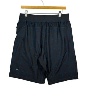 Lululemon Mens Training Shorts Plaid Athletic‎ Gym Running Workout